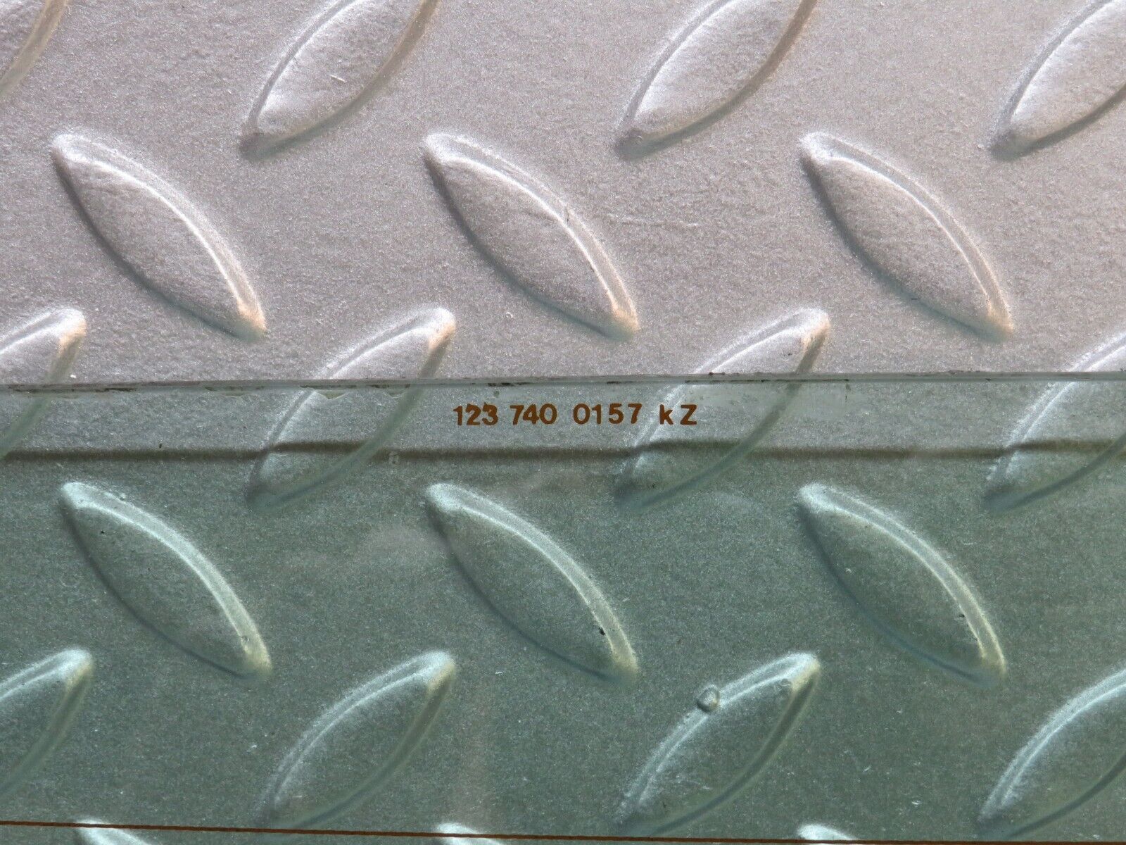 28404 Mercedes-Benz S123 240D Wagon Heated Rear Windscreen 1237400157