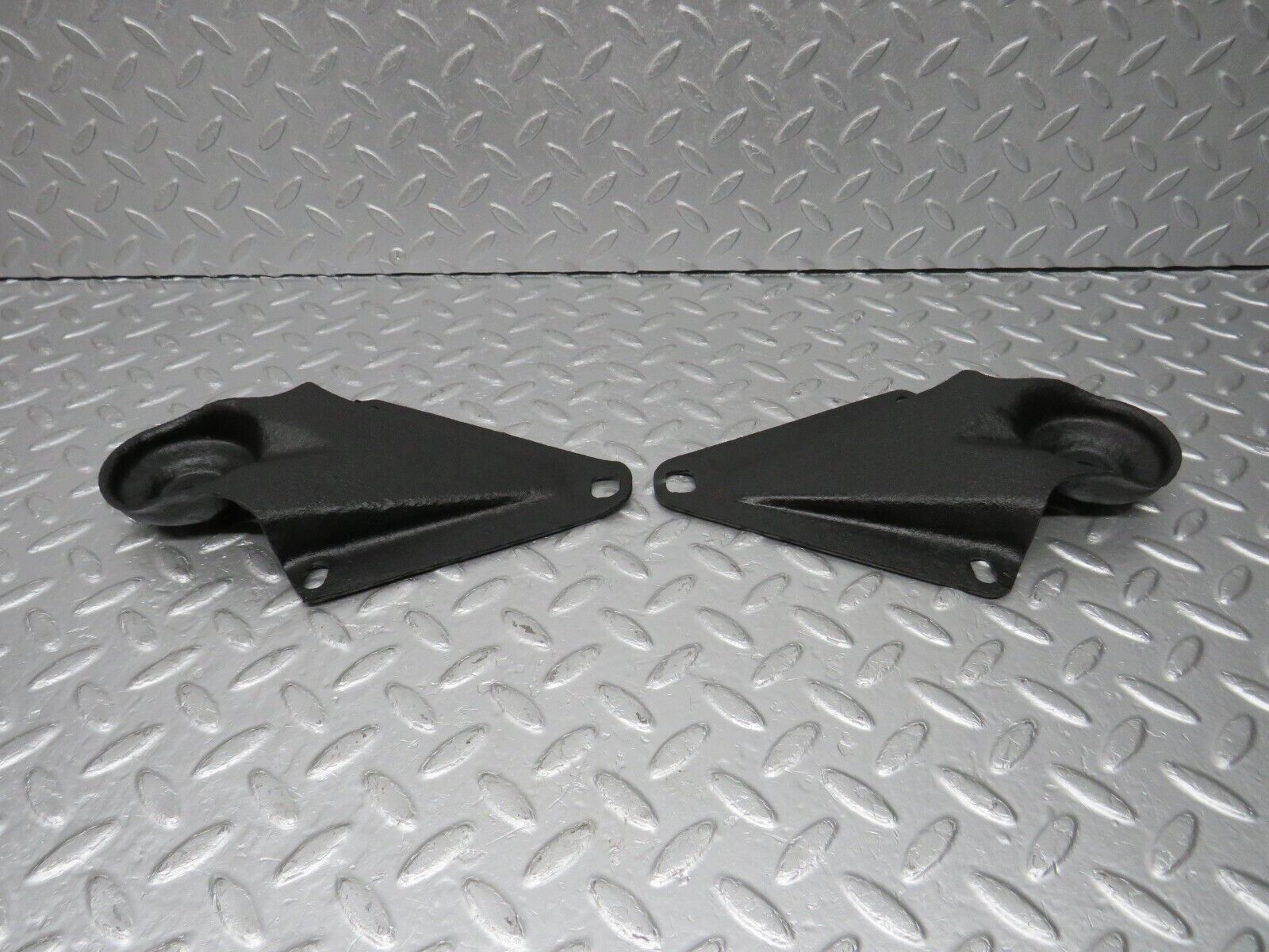 40377 Mercedes-Benz W110 230 Rear Suspension Axle Mounting Bracket