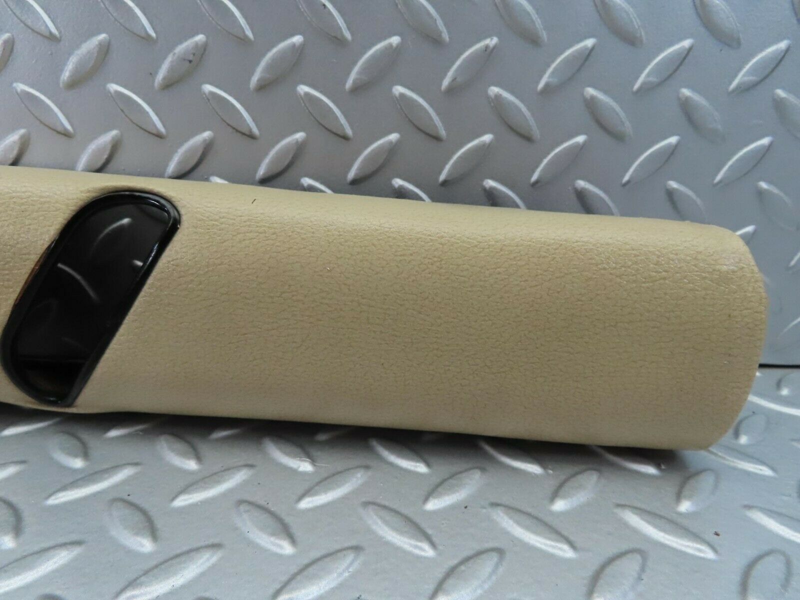 7384 Mercedes-Benz W116 450SE B Pillar Cover Right Side