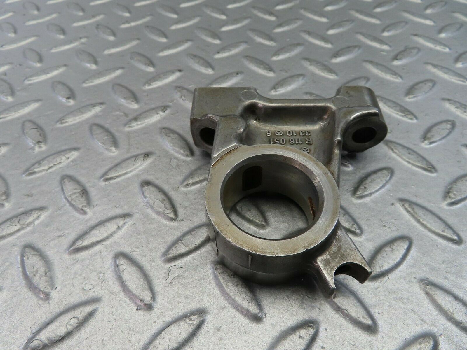 9124 Mercedes-Benz W116 Camshaft Tower Bearing 1160513310