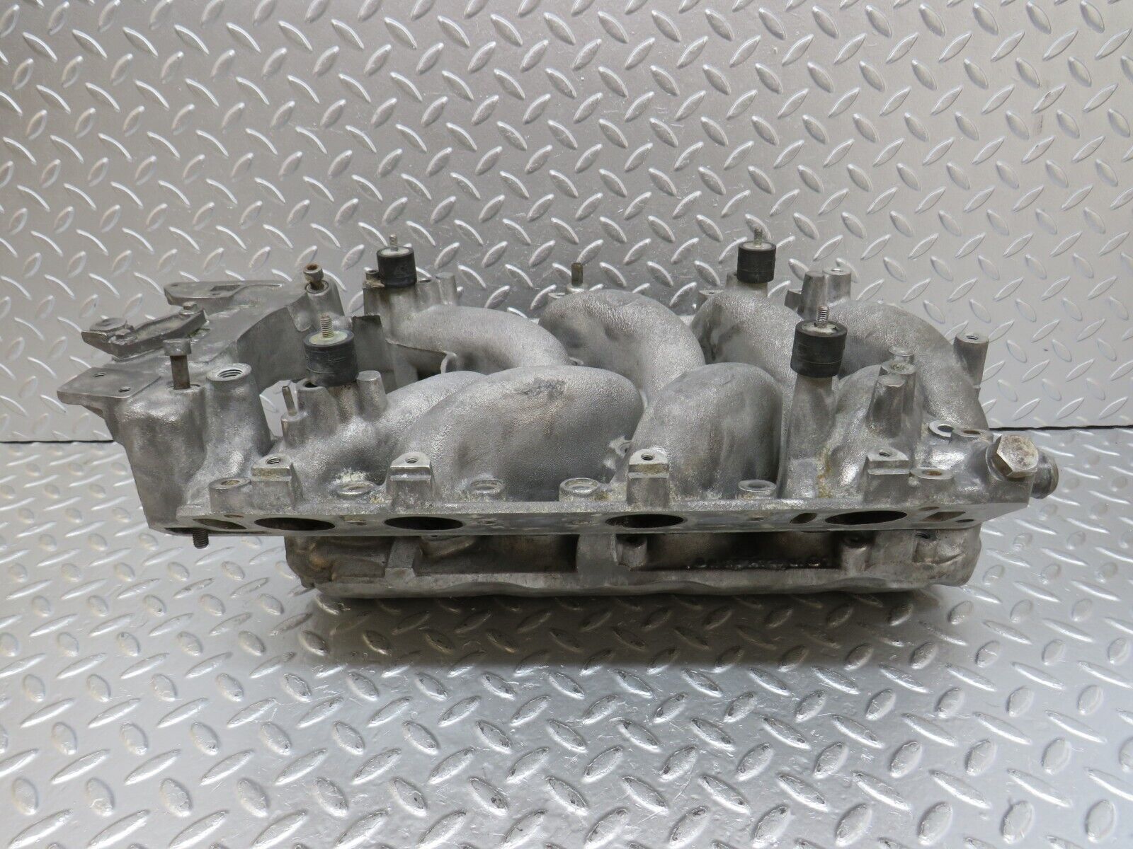34528 Mercedes-Benz C126 380SEC Coupe Intake Manifold 1161415701