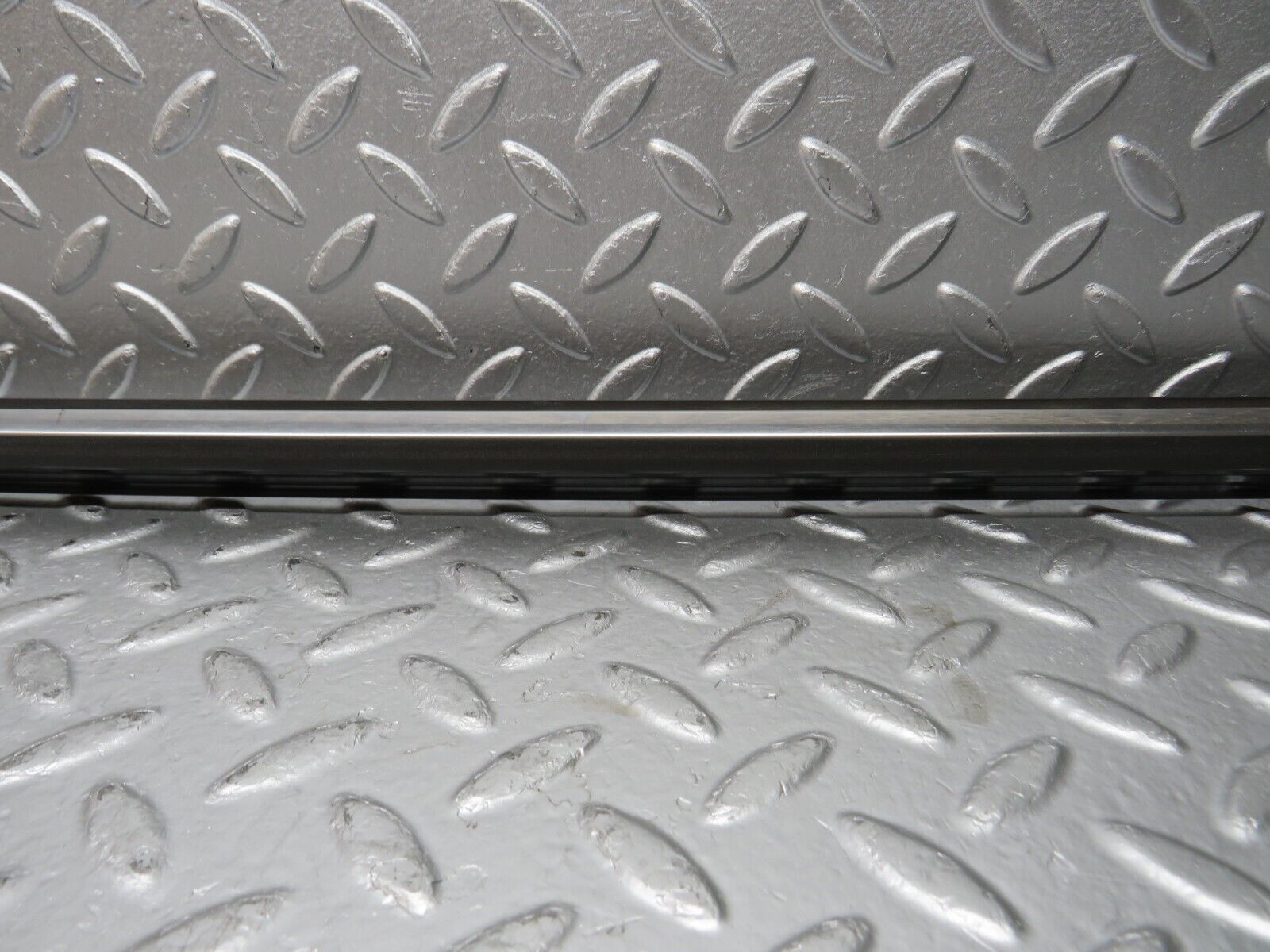 32108 Mercedes-Benz W123 230E Trunk Boot Lid Chrome Moulding Trim