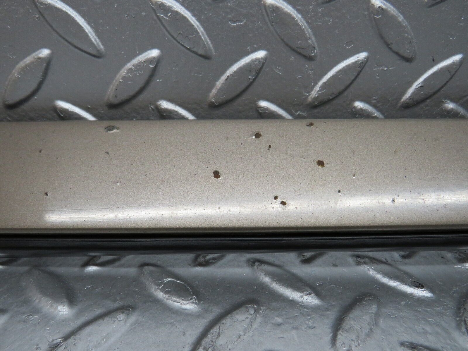 29394 Mercedes-Benz W124 230E Under Headlight Trim Left Side