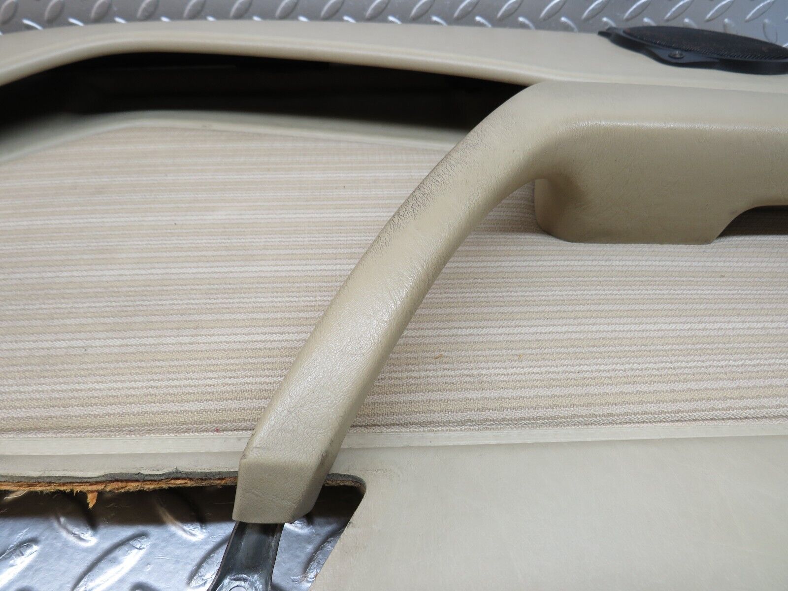 33923 Mercedes-Benz W124 260E Front Left Door Card