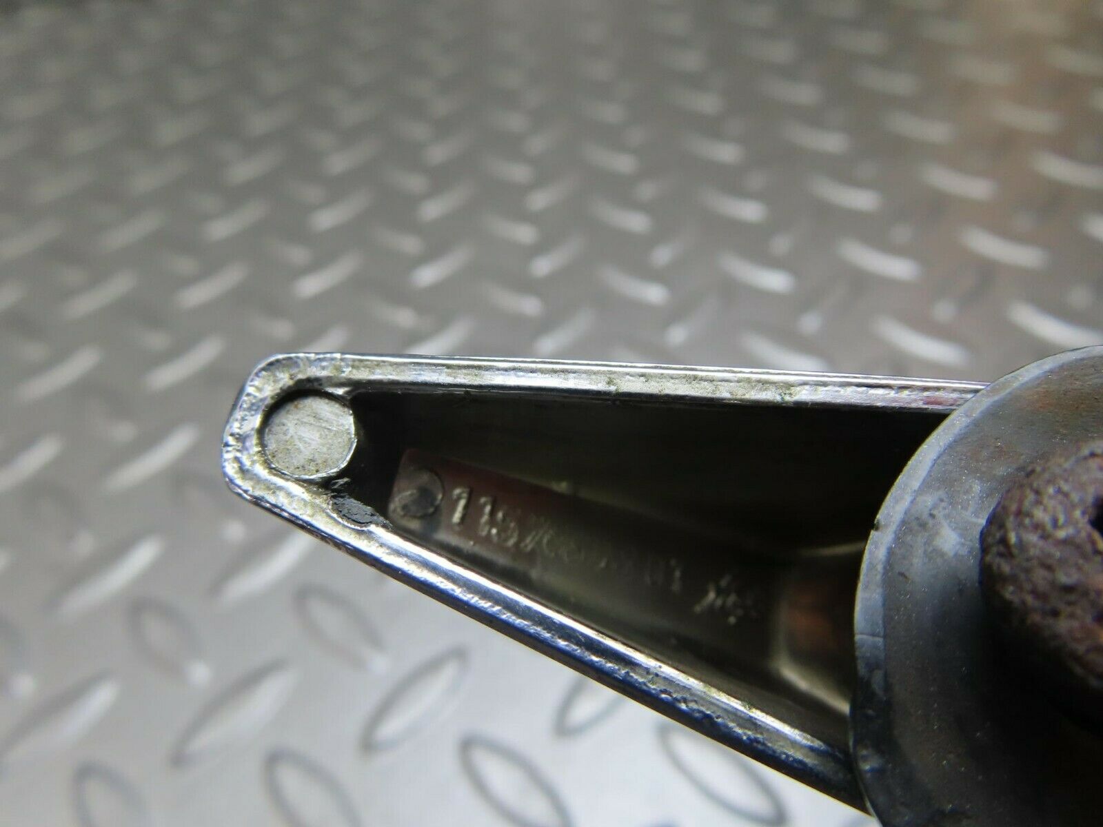 8733 Mercedes-Benz W115 Chrome Door Handle Front Left No Key 1157660801