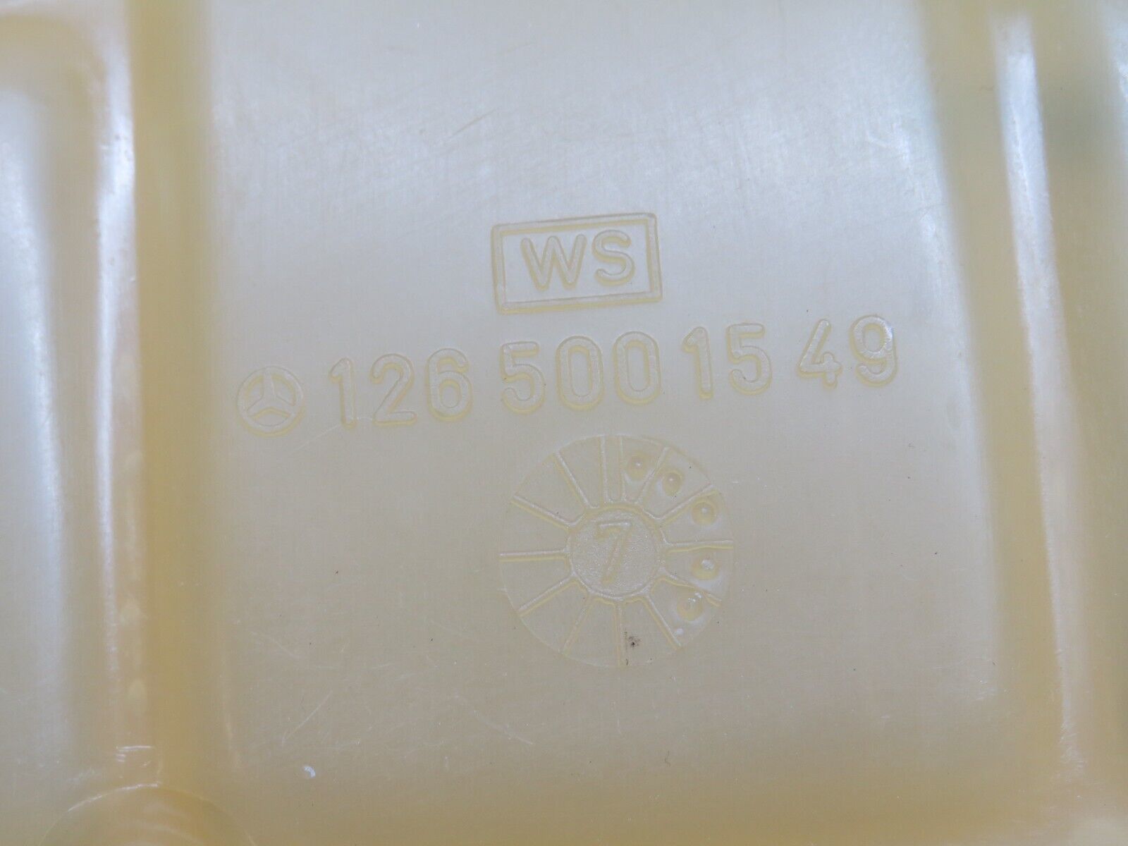 36940 Mercedes-Benz C126 420SEC Coupe Coolant Reservoir Tank 1265001549 1235010215