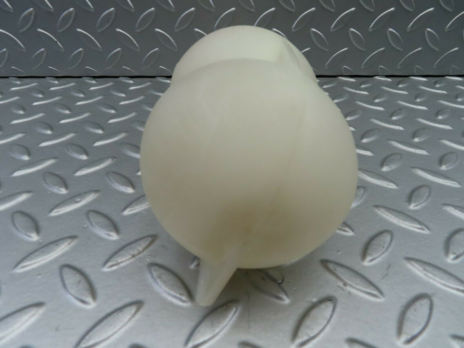 6745 Mercedes-Benz S124 E220 Wagon Vacuum Reservoir