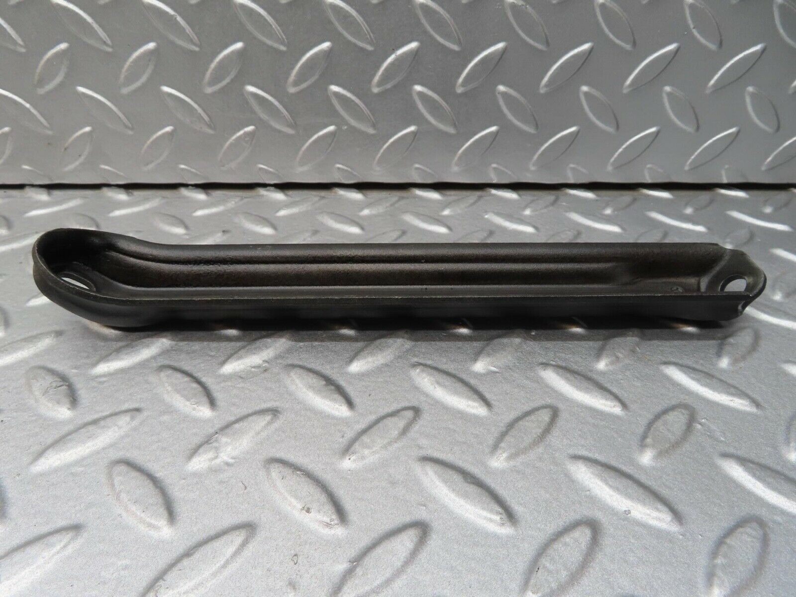 14661 Mercedes-Benz W201 190E Air Intake Manifold Bracket