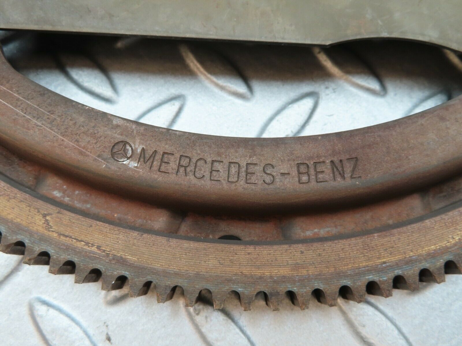 3914 Mercedes-Benz S123 200T Wagon Flywheel Starter Ring