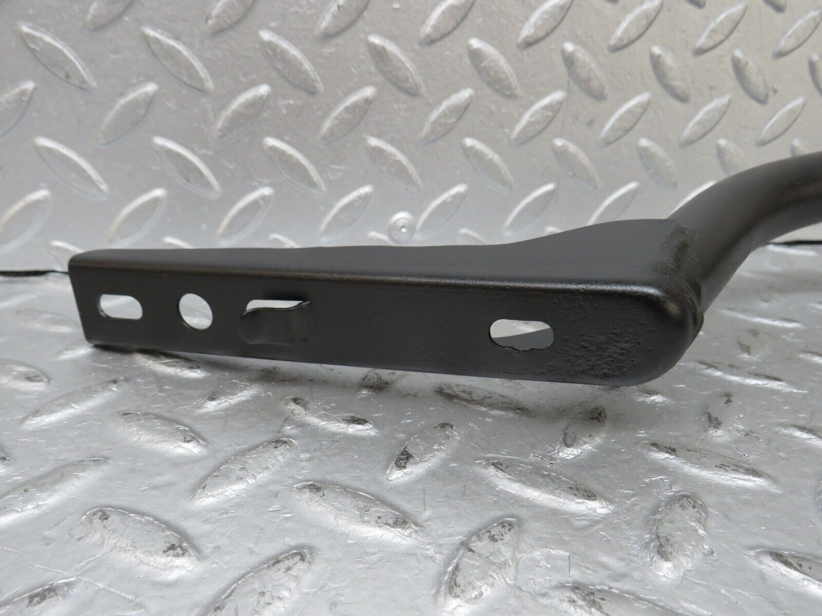 36369 Mercedes-Benz W126 420SE Trunk Lid Hinge Right Side