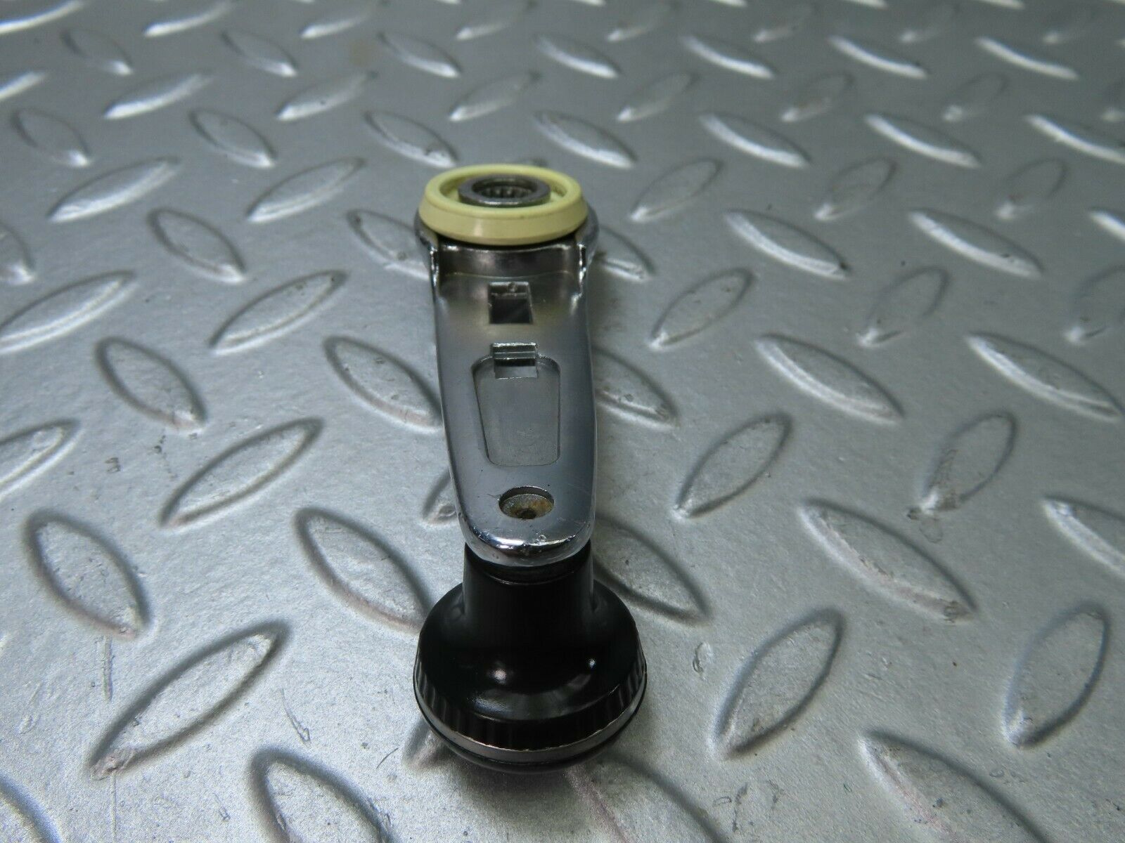 7262 Mercedes-Benz W116 450SE Window Lifter Crank Handle