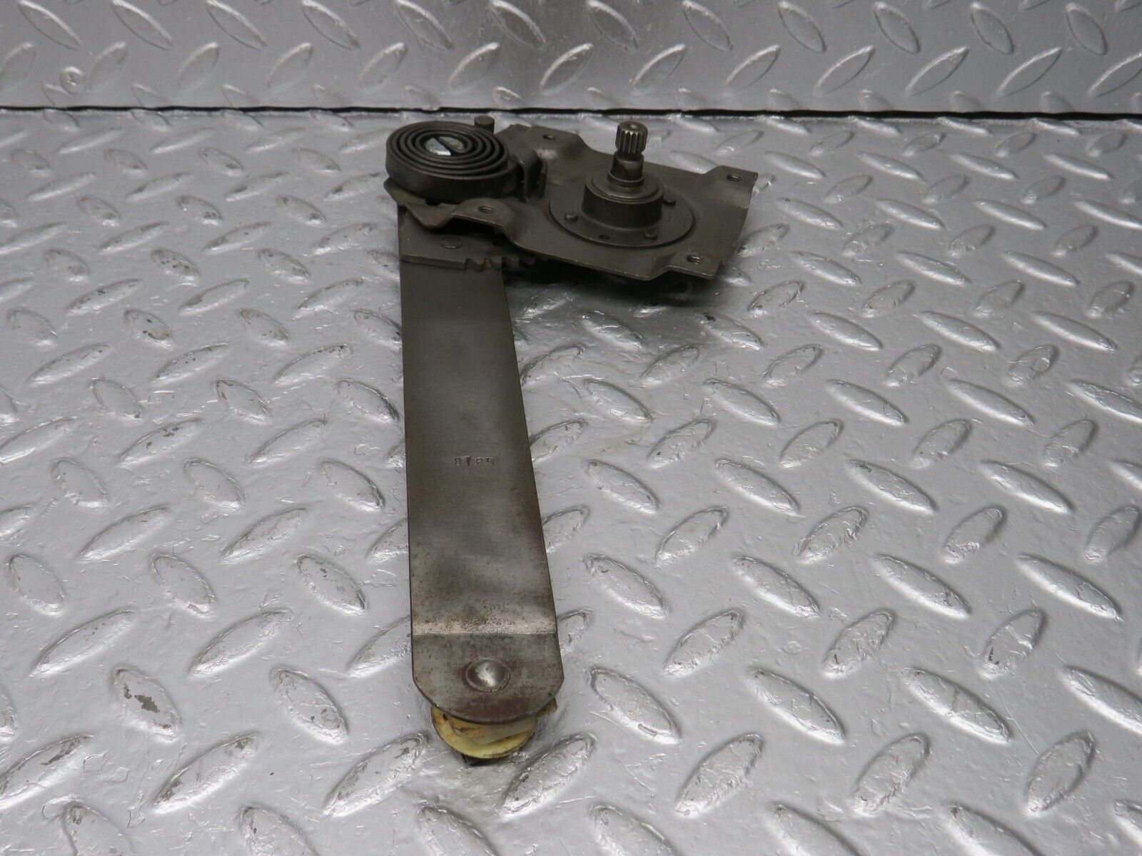 40463 Mercedes-Benz W110 230 Rear Right Door Window Regulator