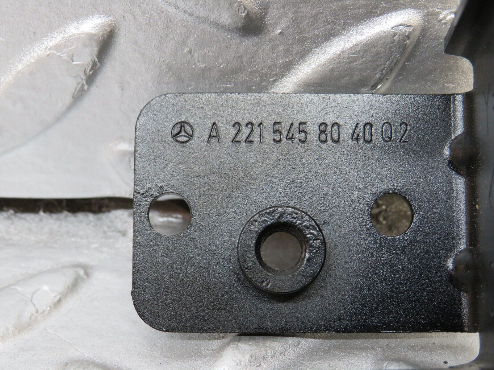 35170 Mercedes-Benz W221 Engine Bay Crash Sensor Bracket 2x 2215458040