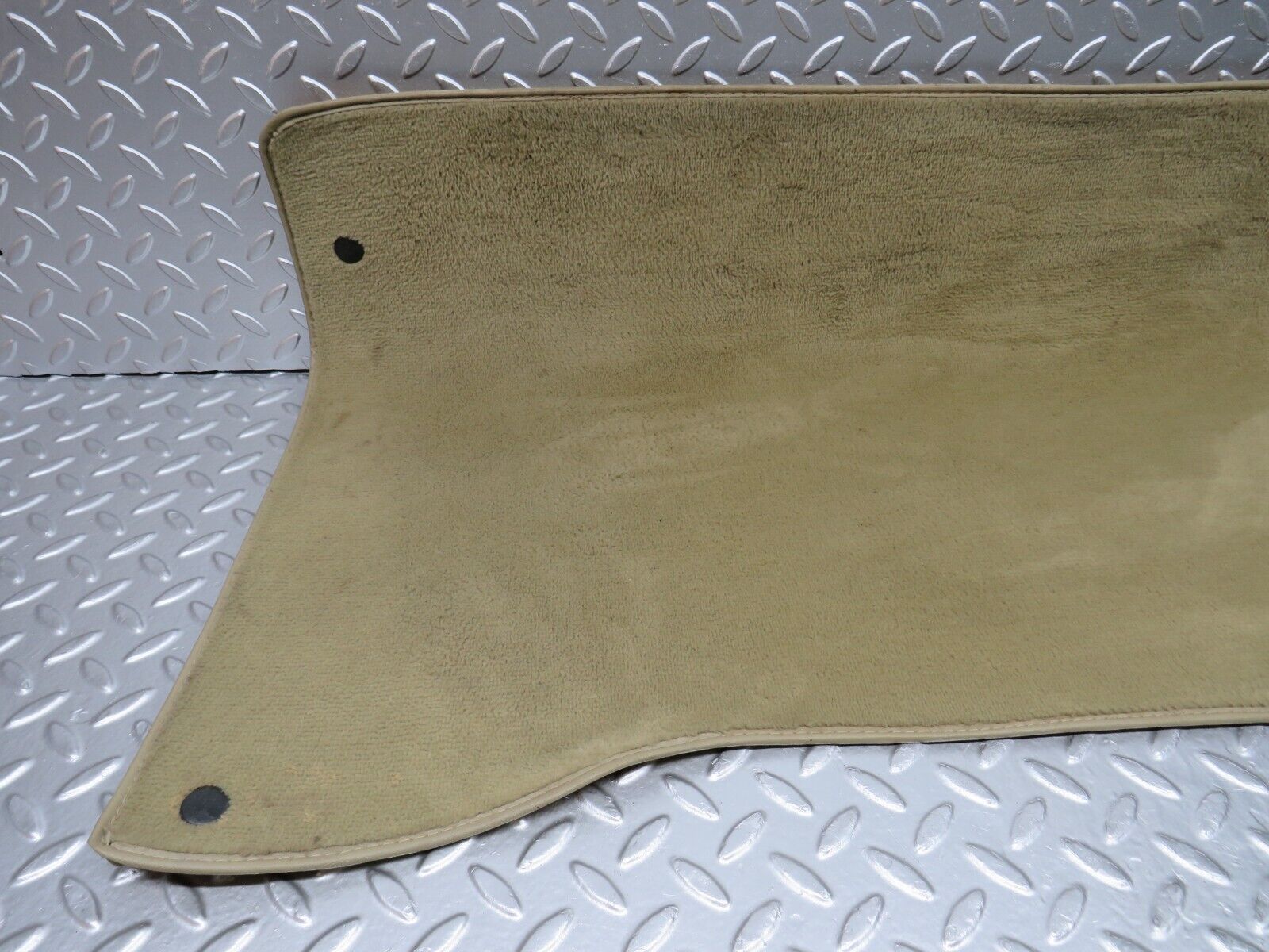 29234 Mercedes-Benz W124 230E Front Left Floor Carpet