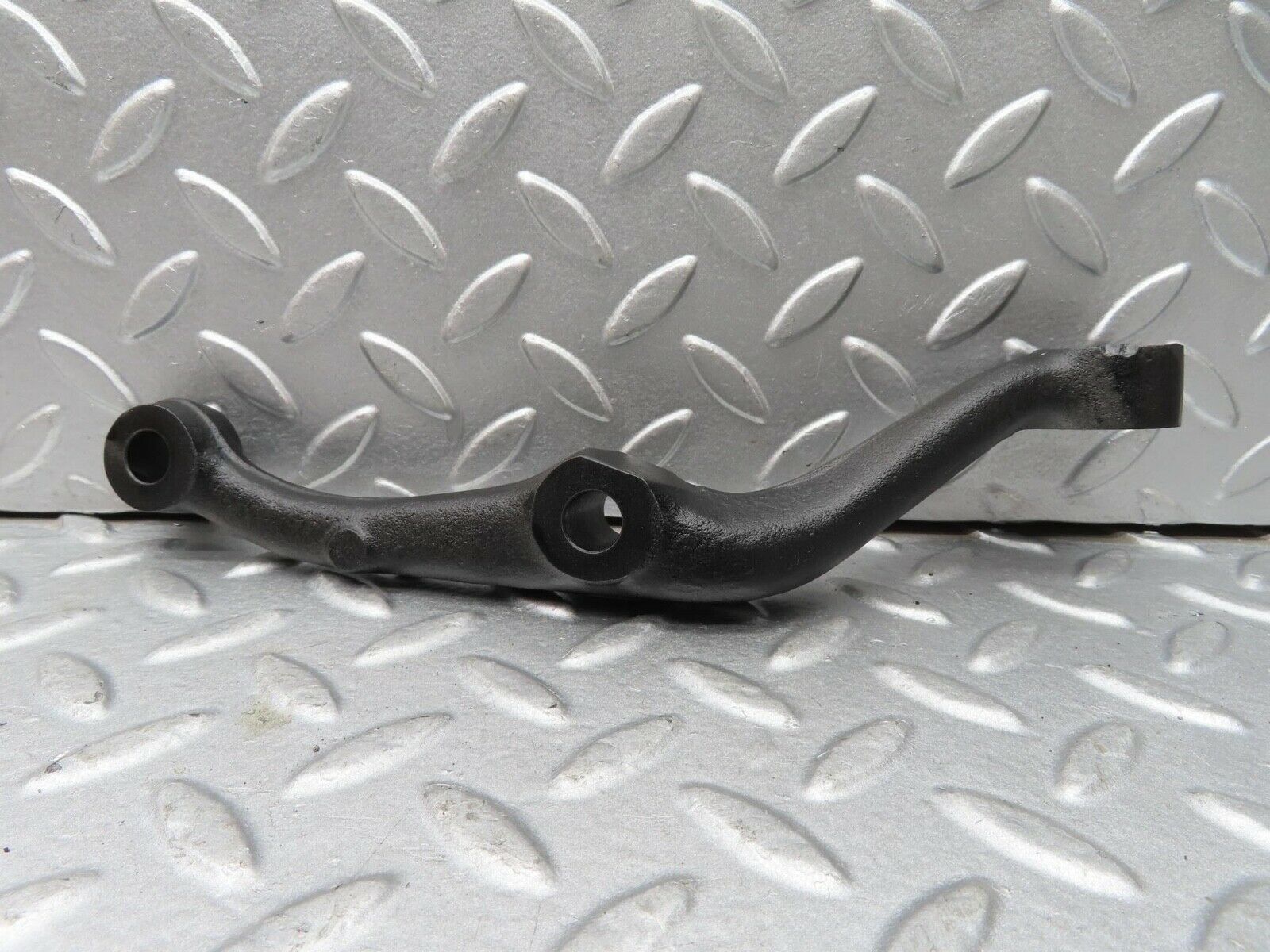 14465 Mercedes-Benz W116 350SE Front Axle Steering Arm Left