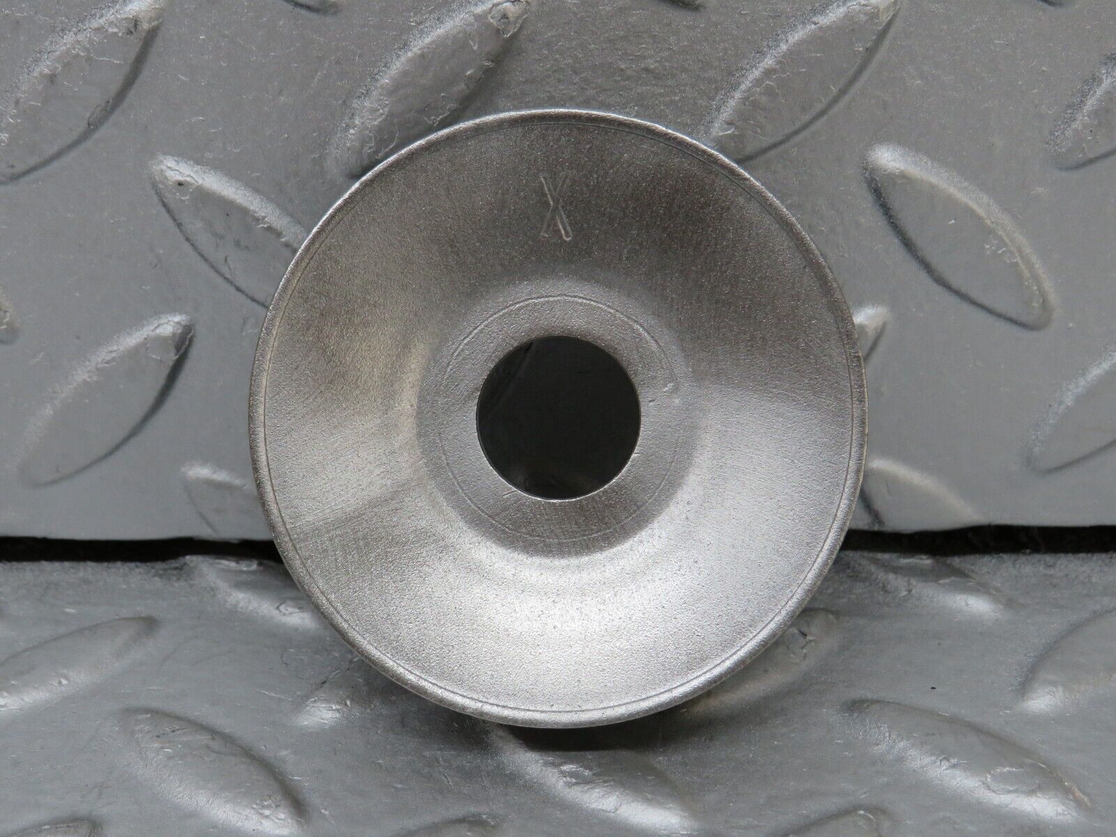 35937 Mercedes-Benz W108 Handbrake Cable Pulley