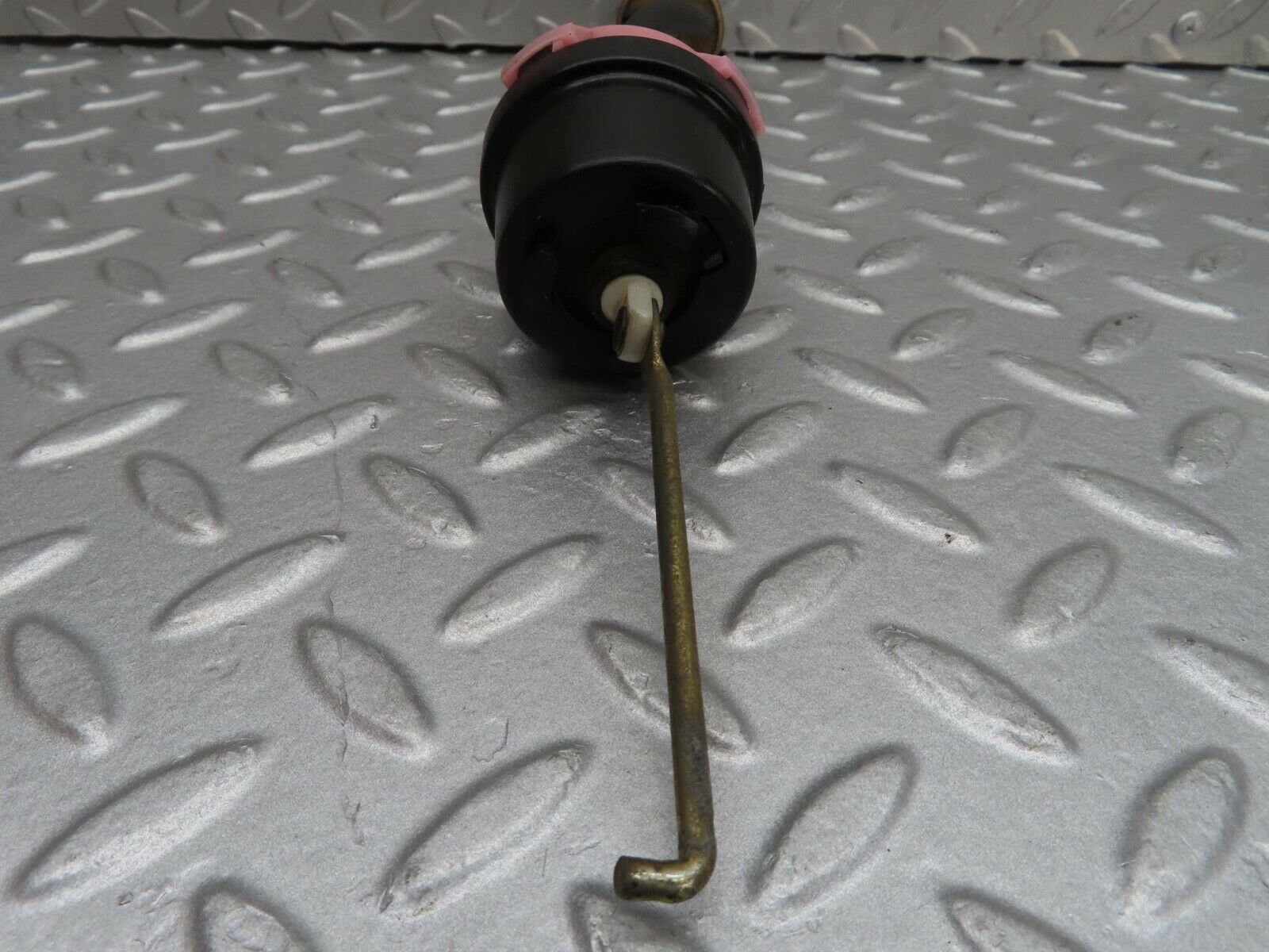 16125 Mercedes-Benz W123 280E Heater Blower Box Vacuum Valve