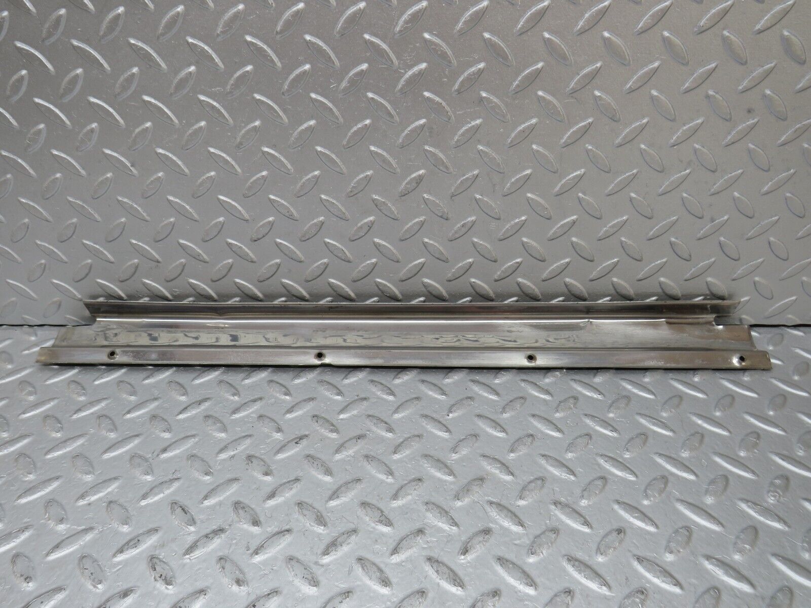35764 Mercedes-Benz W108 Rear Right Door Sill Chrome