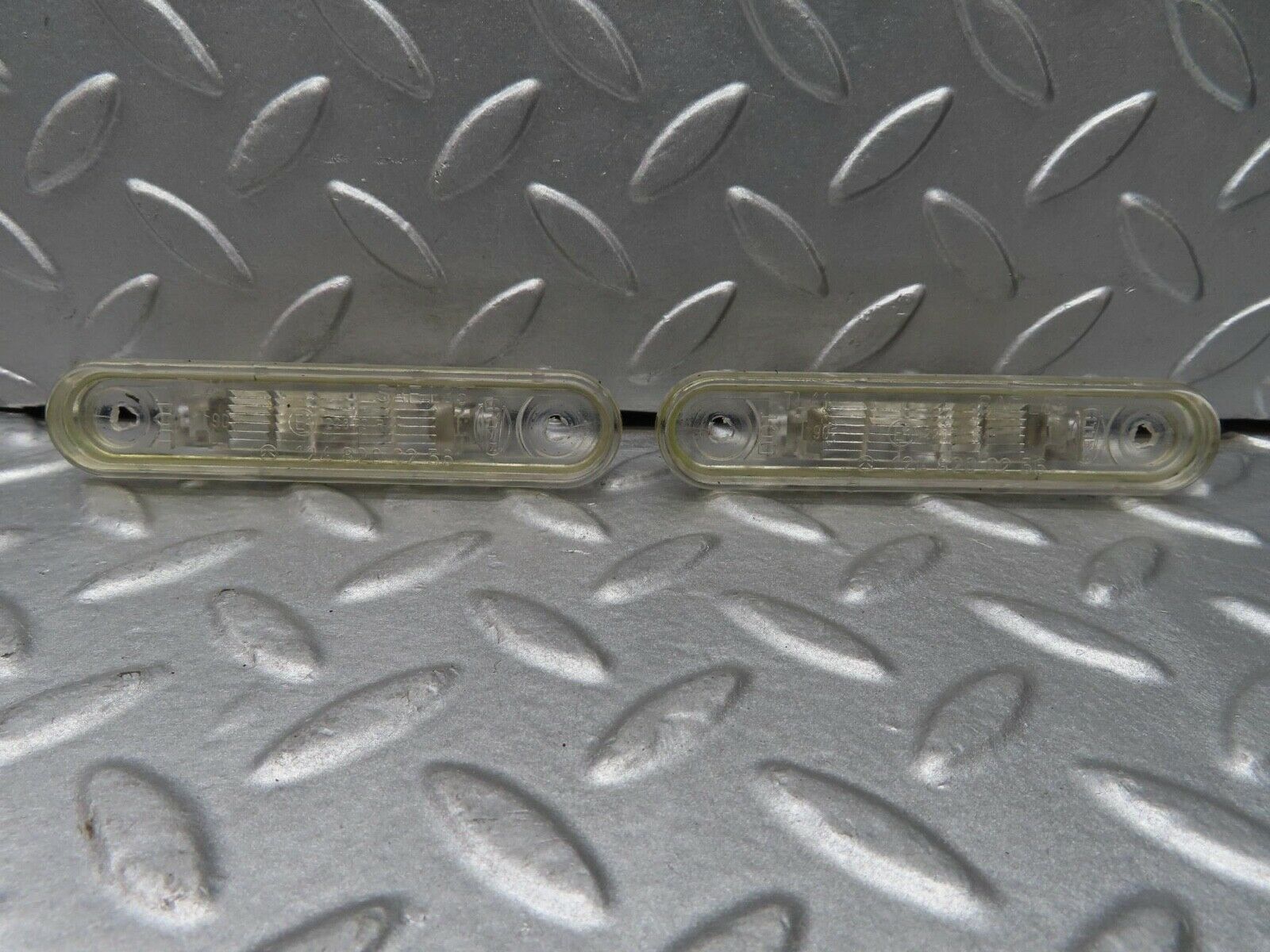 16471 Mercedes-Benz W124 260E number Plate Light Pair 1248200256