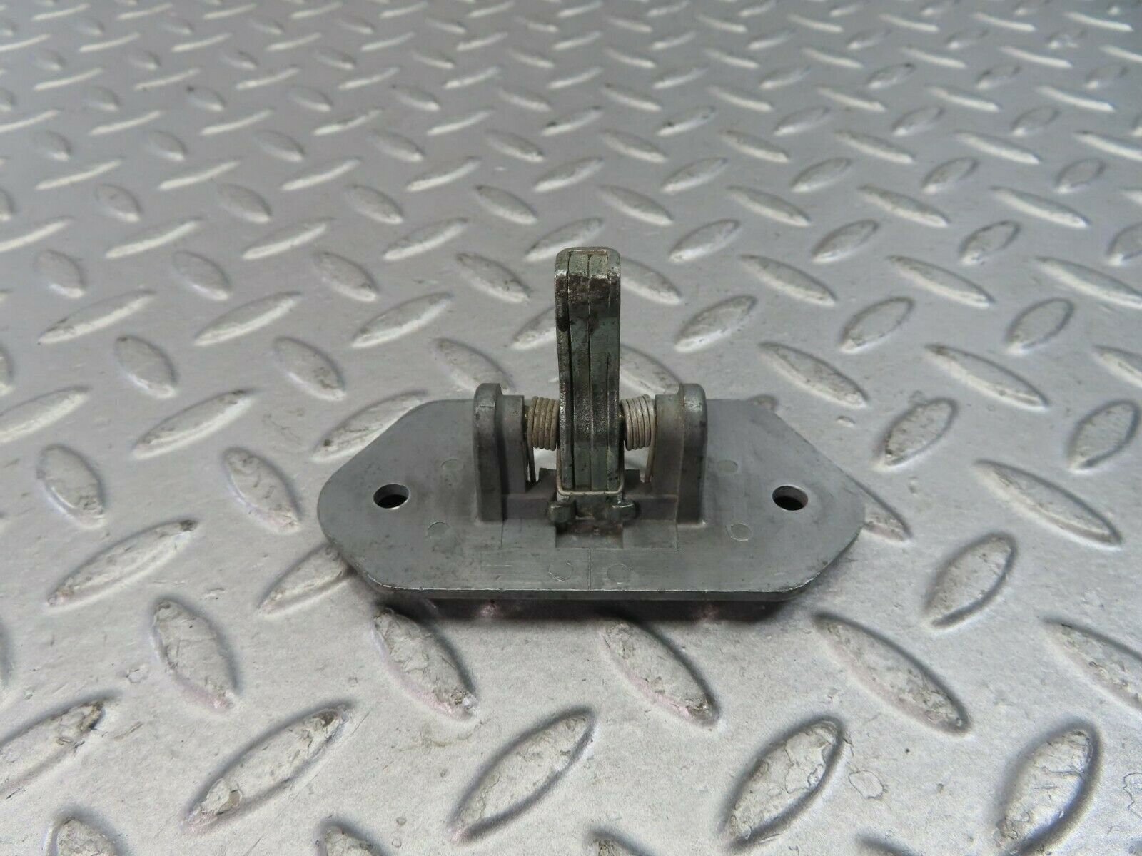 9163 Mercedes-Benz W108 Boot Latch Lock