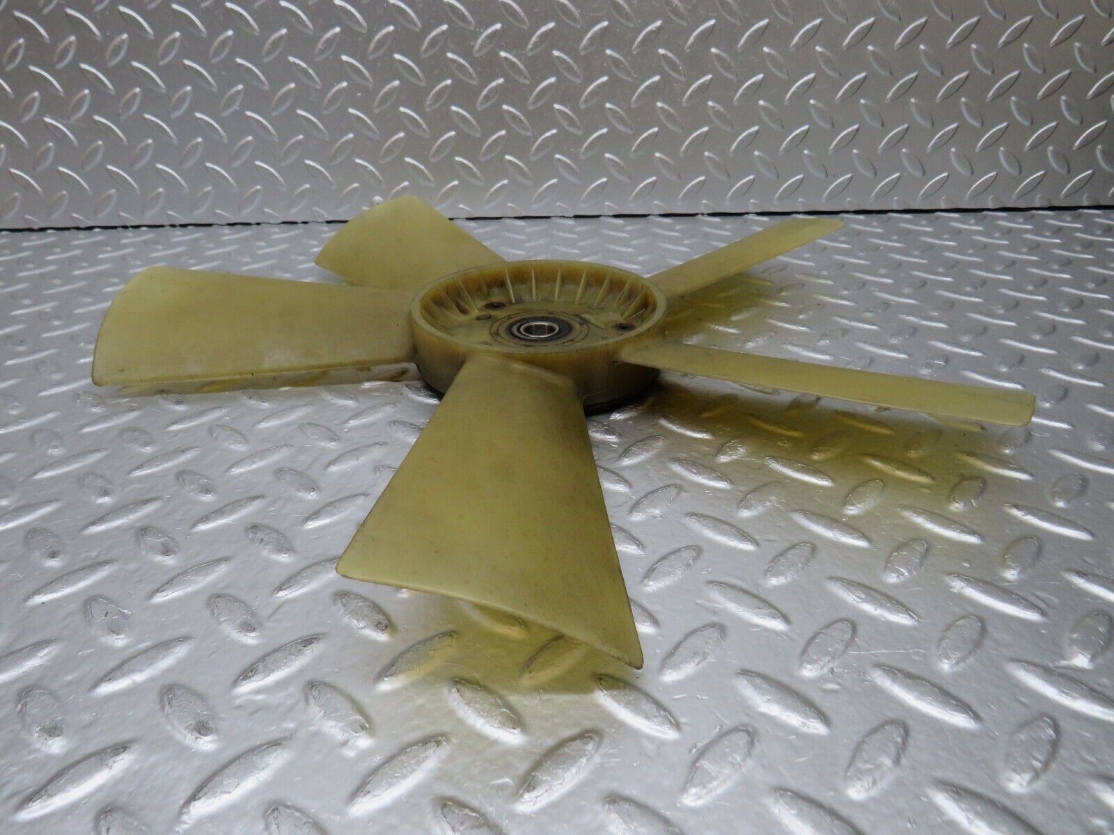 29313 Mercedes-Benz W124 230E Engine Cooling Fan 1022001123