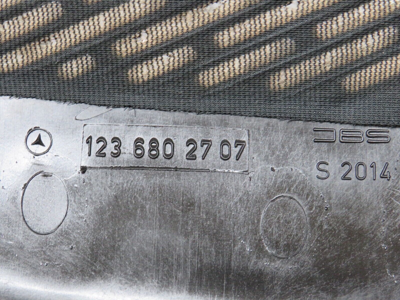 28599 Mercedes-Benz W123 240D Dashboard Speaker Covers 1236802707 1236802807