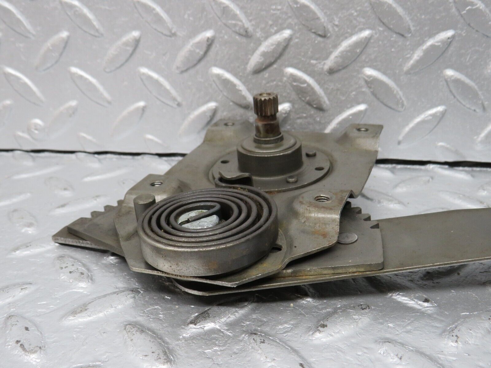 40463 Mercedes-Benz W110 230 Rear Right Door Window Regulator