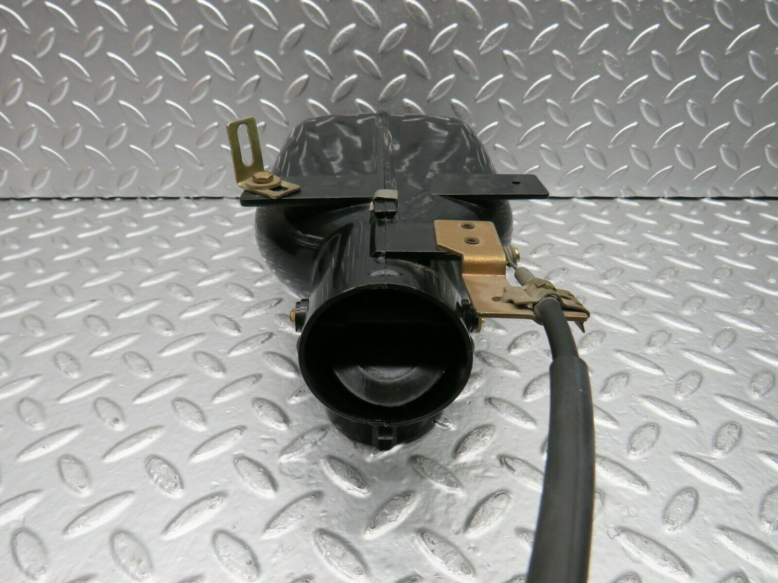 22684 Mercedes-Benz C107 450SLC Coupe Heater Air Duct