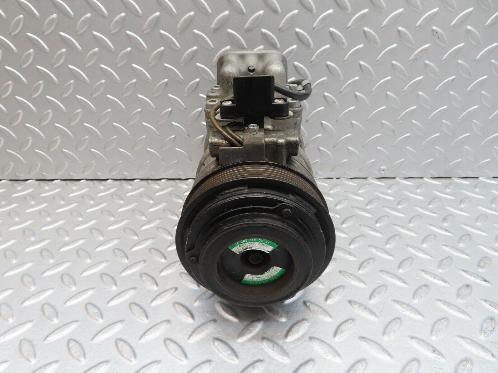 12201 Mercedes-Benz R129 300SL Coupe Air Con Compressor 0002300511