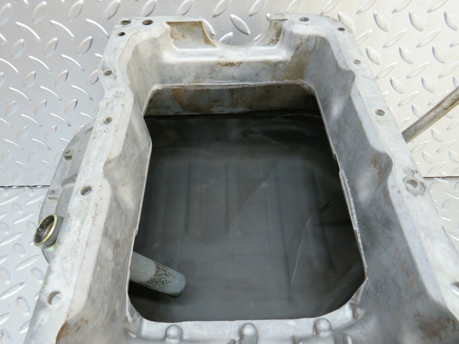 23679 Mercedes-Benz W114 280E Oil Pan Oil Sump 1100140202