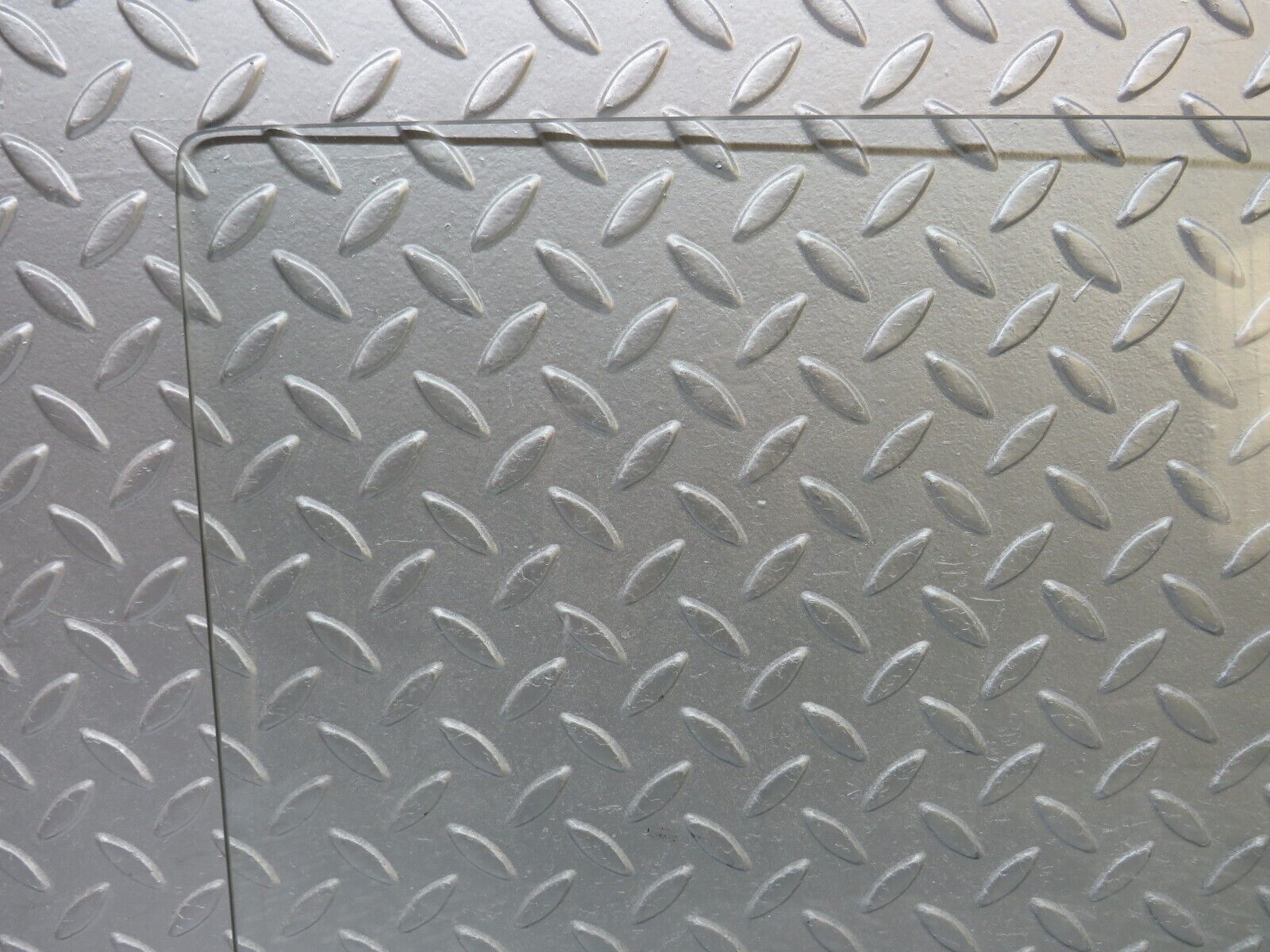 40270 Mercedes-Benz W110 230 Rear Left Door Window Glass