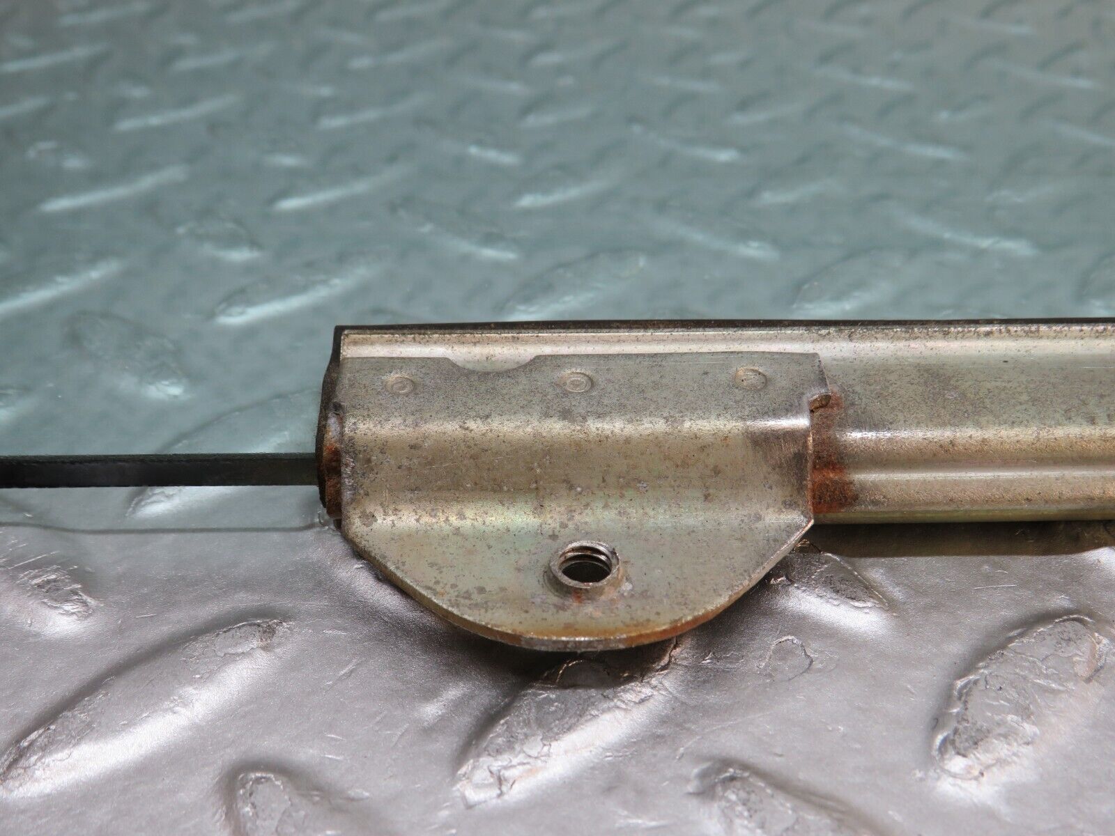 37513 Mercedes-Benz W109 300SEL Rear Left Door Window Glass