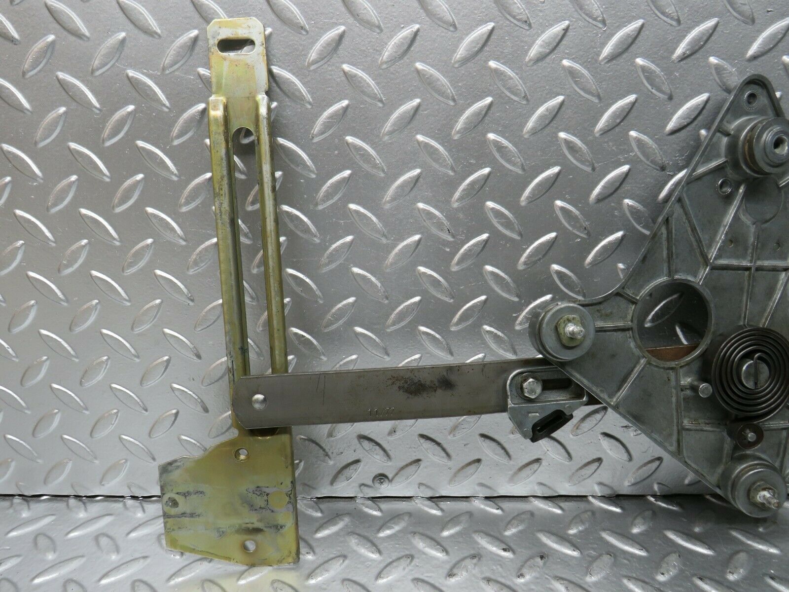 23211 Mercedes-Benz W116 350SE Rear Right Power Window Regulator 1167300446