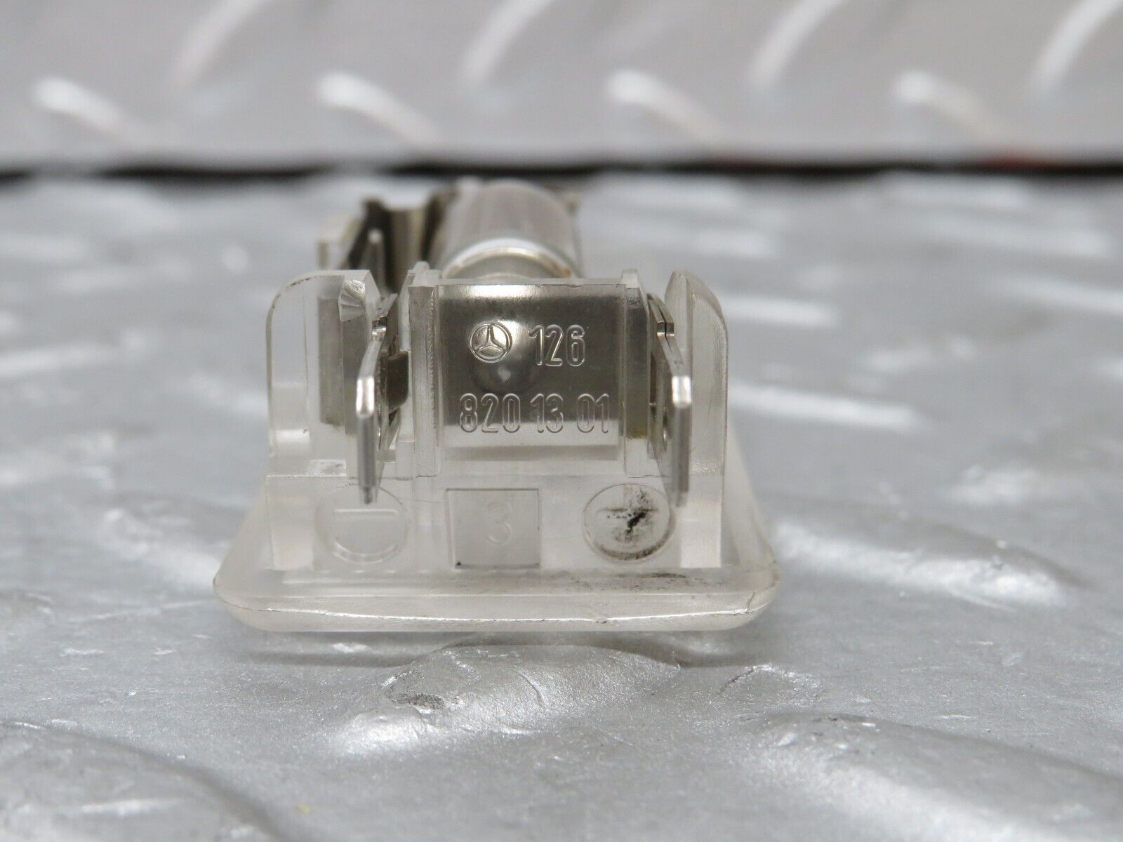 36051 Mercedes-Benz W126 420SE Glove Box Light 1268201301