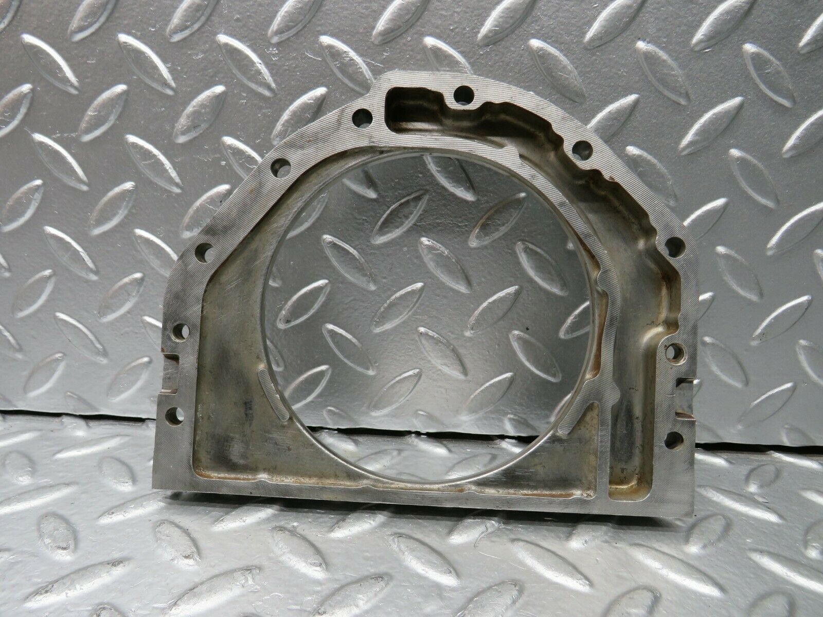 22802 Mercedes-Benz C107 450SLC Coupe Crankshaft Cover Sealing Rear