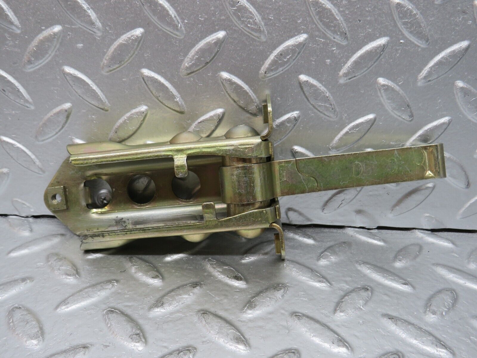 32440 Mercedes-Benz S124 300TE Wagon Door Safety Check Strap