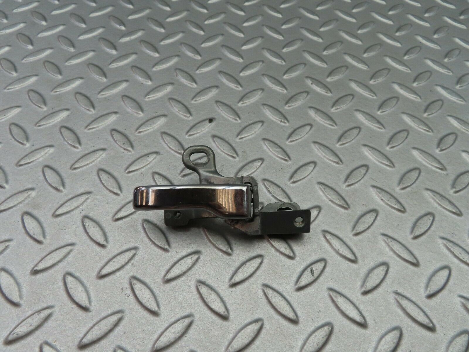 5824 Mercedes-Benz W123 200 Left Interior Door Handle 1237600161