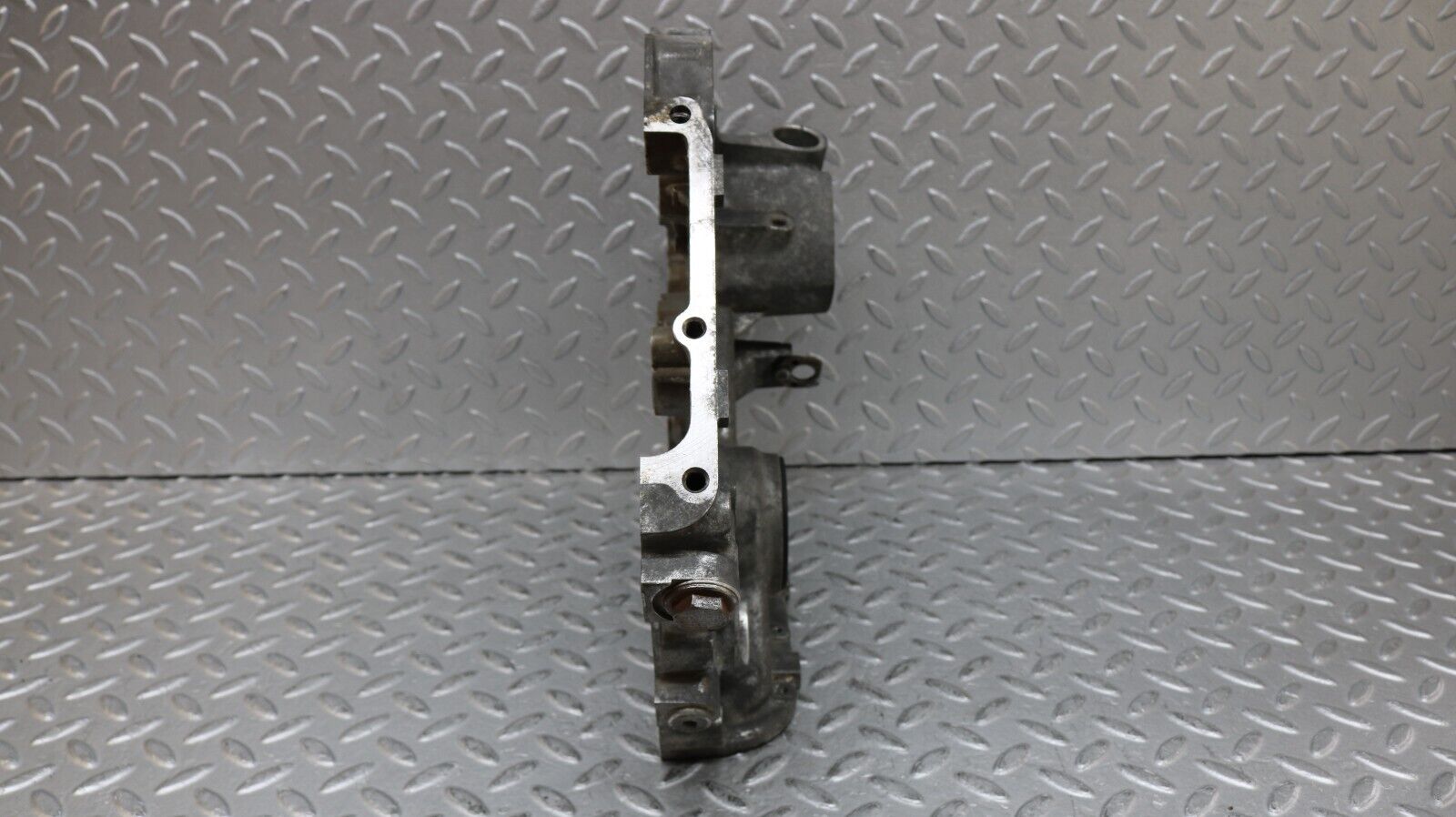 37173 Mercedes-Benz C126 420SEC Coupe Timing Chain Cover 1160152501