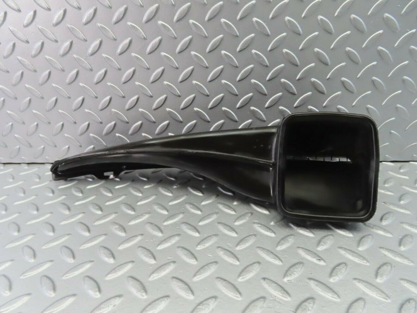 9987 Mercedes-Benz C123 230CE Coupe Air Duct Vent Right Side 1238300219