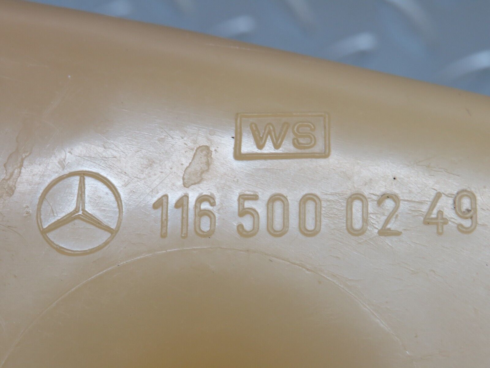 26150 Mercedes-Benz W116 450SE Coolant Tank Reservoir 1165000249