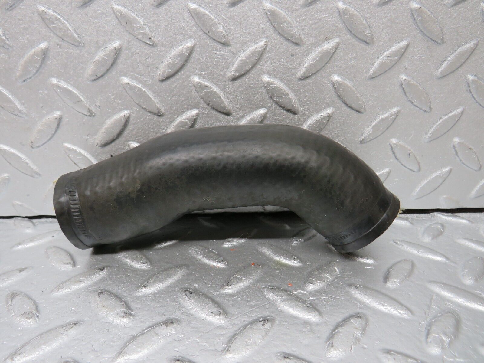 39620 Mercedes-Benz R129 320SL Coupe Radiator Hose Pipe 1042030482