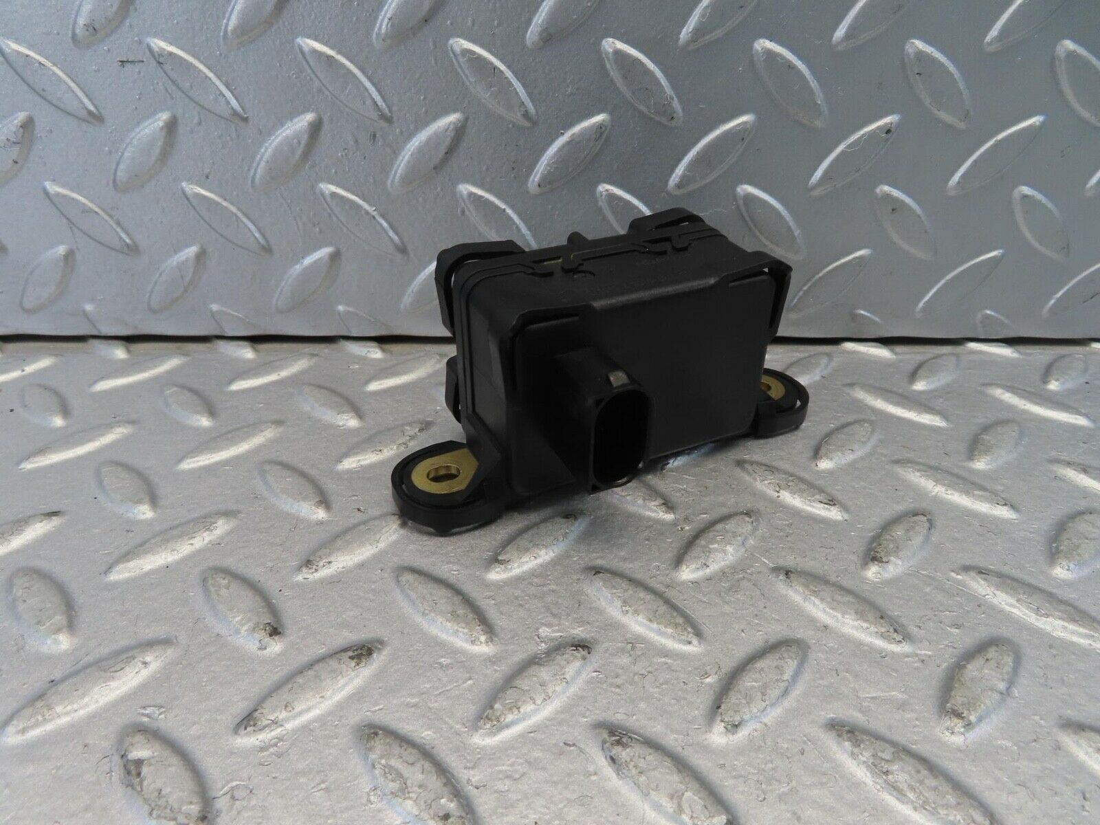 11090 Mercedes-Benz W221 S320 ESP Yaw Rate Sensor 0045422118