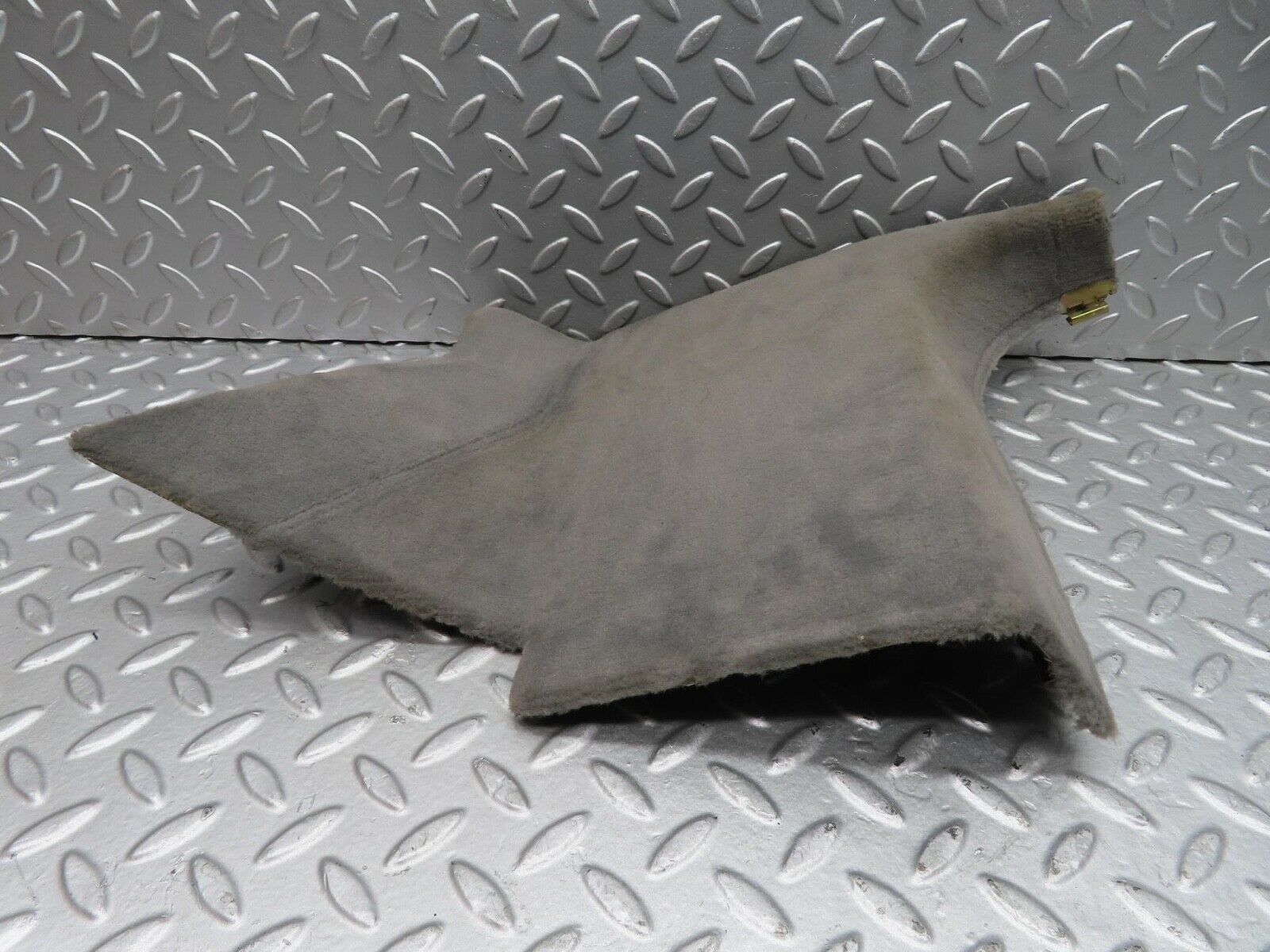 14988 Mercedes-Benz W140 S320 Front Left Kick Panel Grey 1406800380