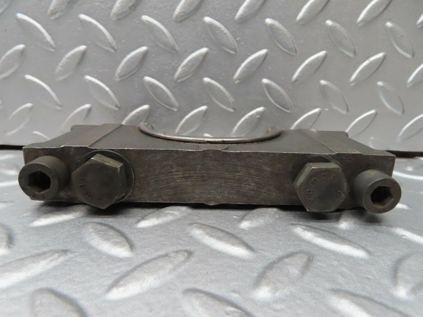 16541 Mercedes-Benz C107 350SLC Coupe Crankshaft Bearing Holder Block 1160110313