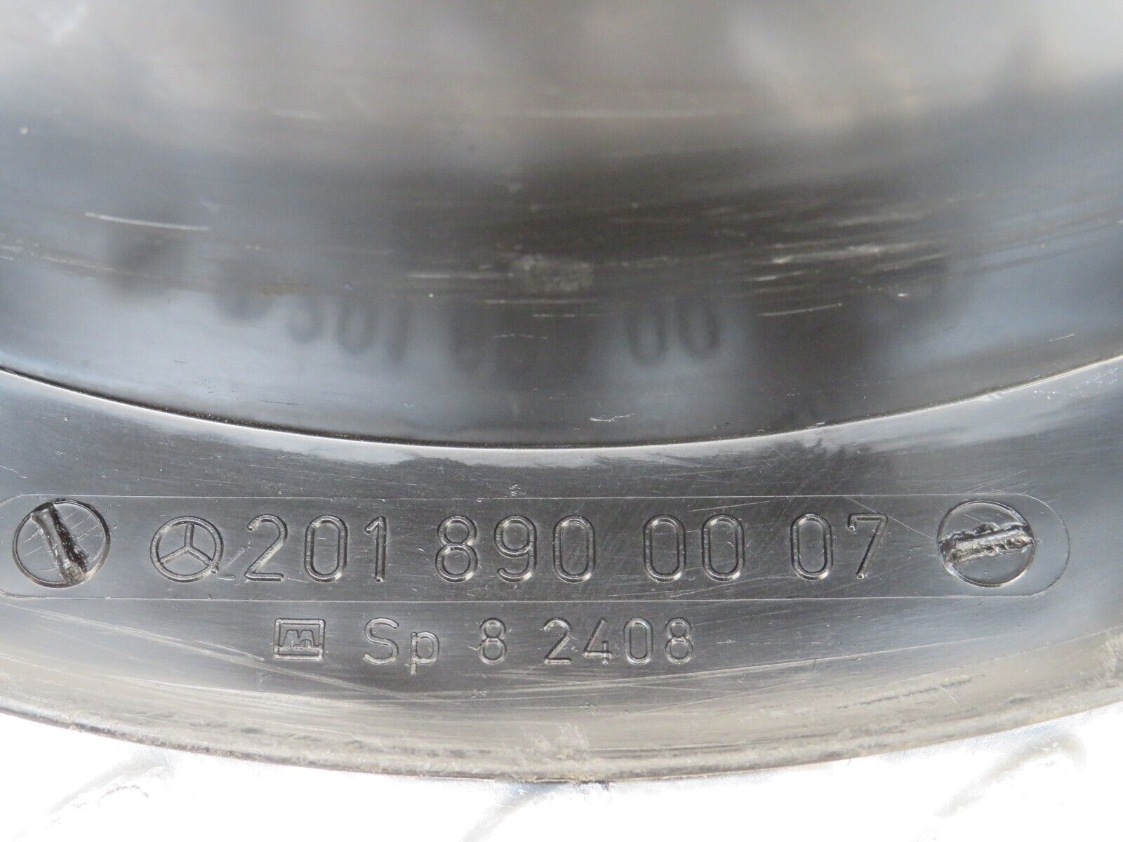 25218 Mercedes-Benz W201 190D Spare Wheel Holder 2018900007