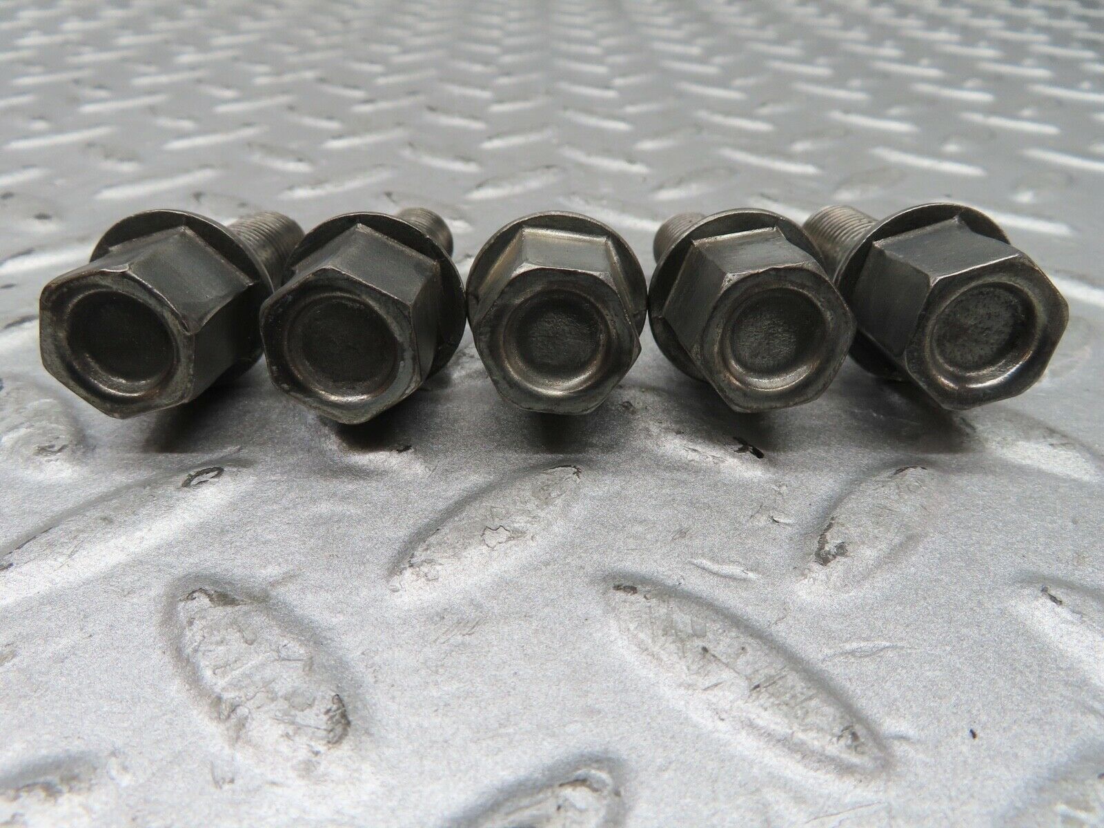 16782 Mercedes-Benz 5x Alloy Wheel Lug Bolt M12x1.5