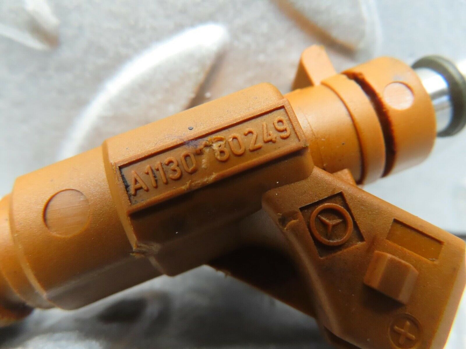 13413 Mercedes-Benz W220 S430 Fuel Injector Bosch 0280156016