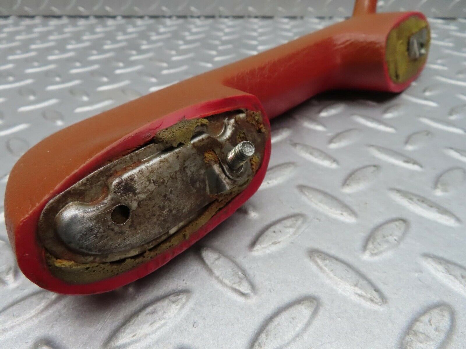 12252 Mercedes-Benz W108 280SE 3.5 Interior Door Handle Right Red