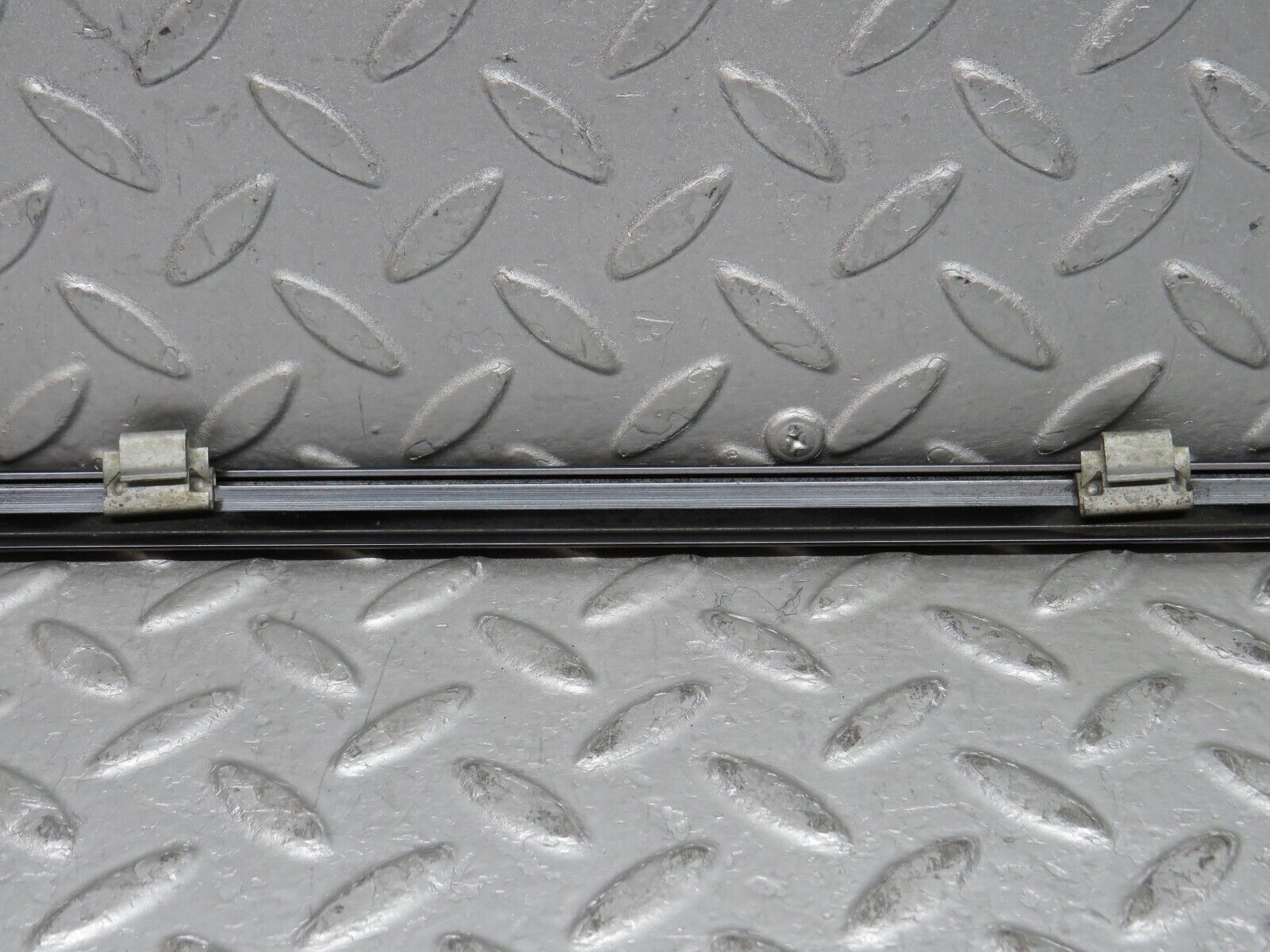 37893 Mercedes-Benz A124 320E Cabriolet Rear Left Window Moulding Trim