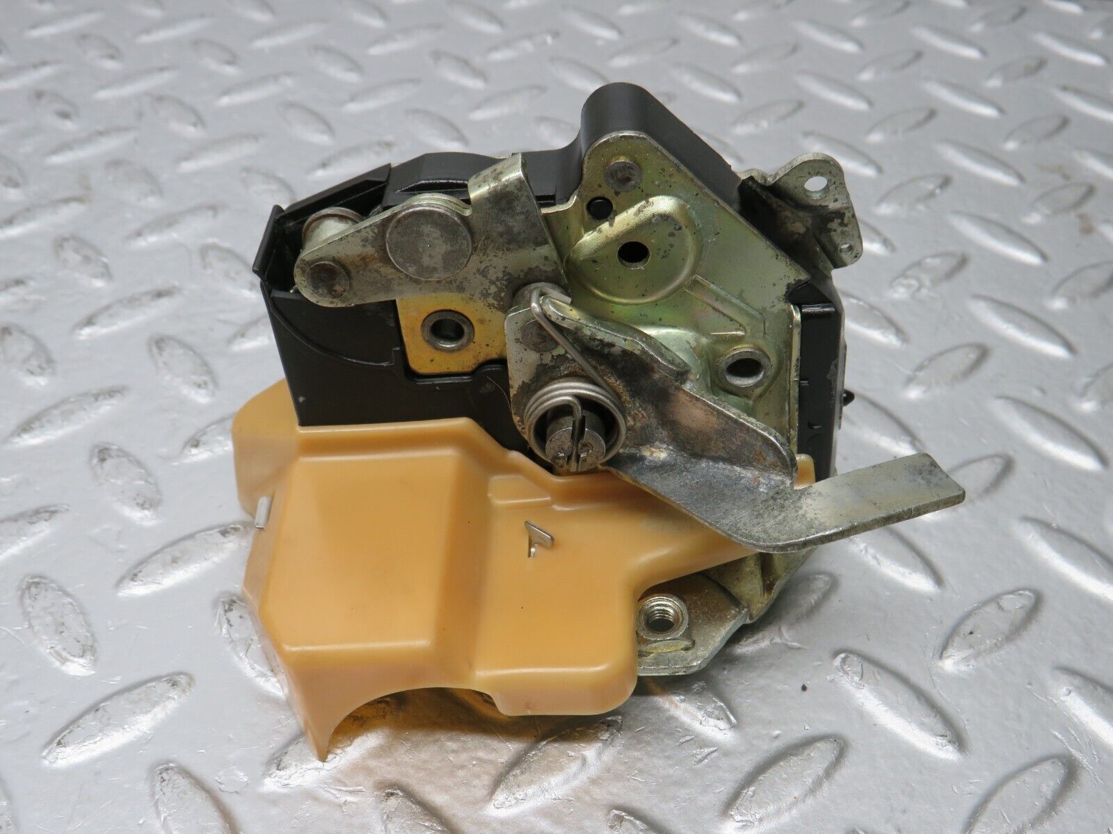 33949 Mercedes-Benz W124 260E Rear Left Door Lock Mechanism